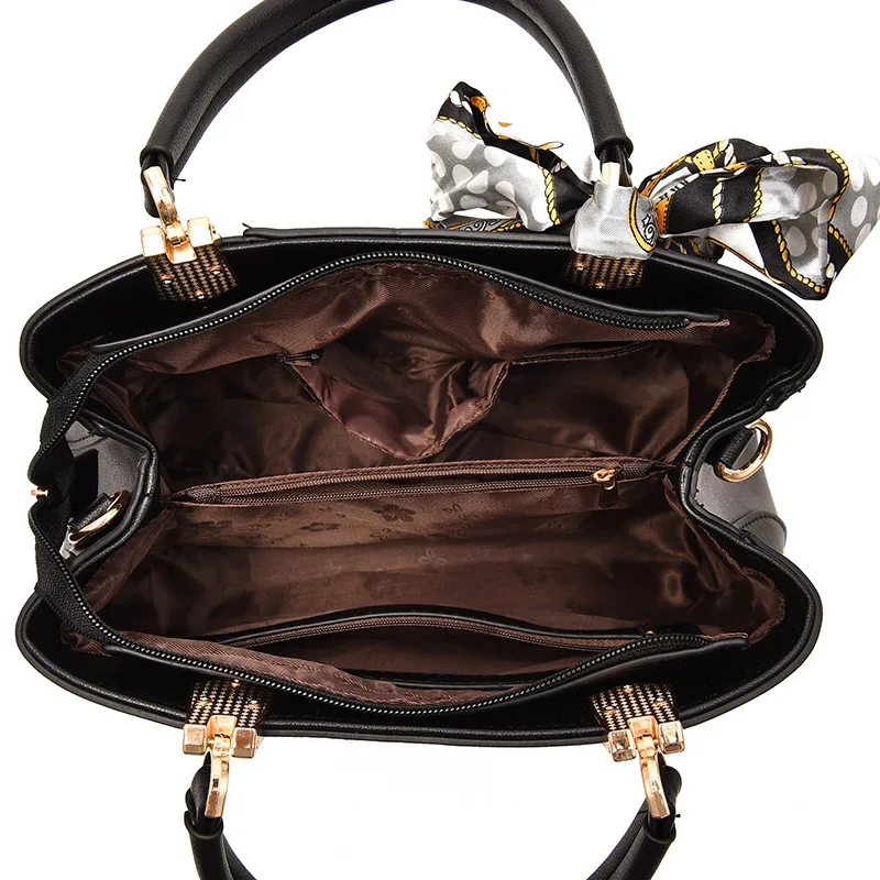2021 new women's bags European and American leisure big bag handbags women's trendy rose one shoulder messenger bag
2021 new women's bags European and American leisure big bag handbags women's trendy rose one shoulder messenger bag