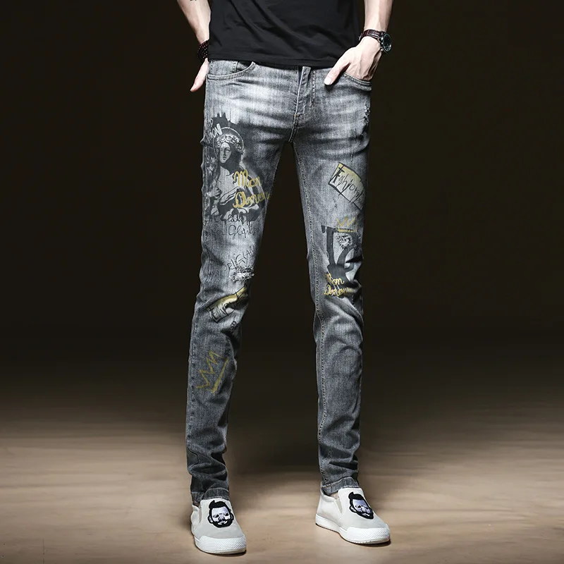 Spring Autumn 2021 Fashion Casual men's trousers Korean ripped printed cow trousers handsome Denim jeans men's pencil pants
Spring Autumn 2021 Fashion Casual men's trousers Korean ripped printed cow trousers handsome Denim jeans men's pencil pants