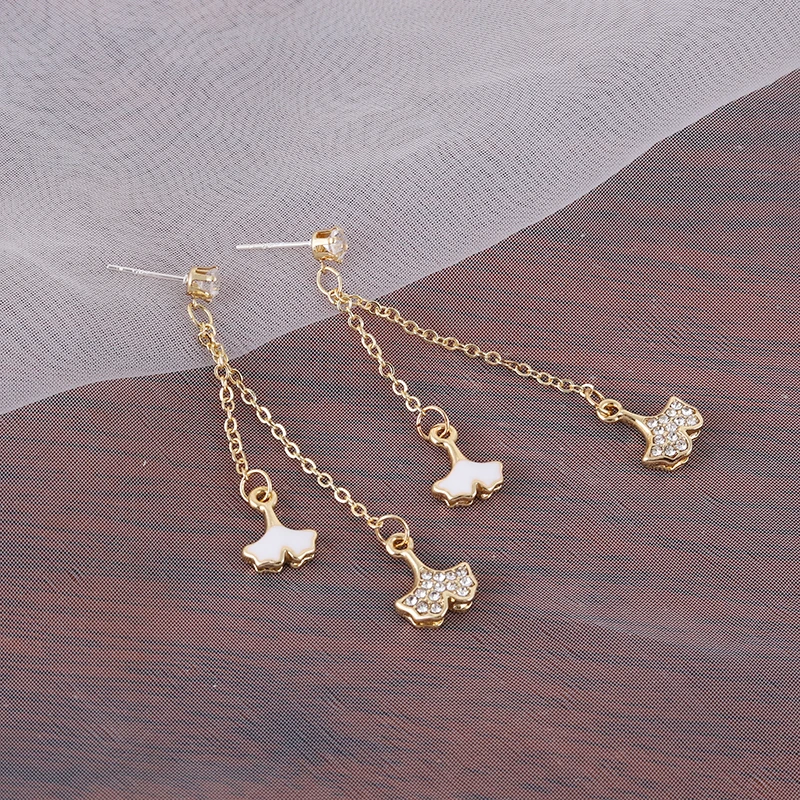 2020 new wild Japanese, Korean and Korean earrings fan-shaped earrings long tassel earrings ginkgo leaf Trend exquisite earrings
2020 new wild Japanese, Korean and Korean earrings fan-shaped earrings long tassel earrings ginkgo leaf Trend exquisite earrings