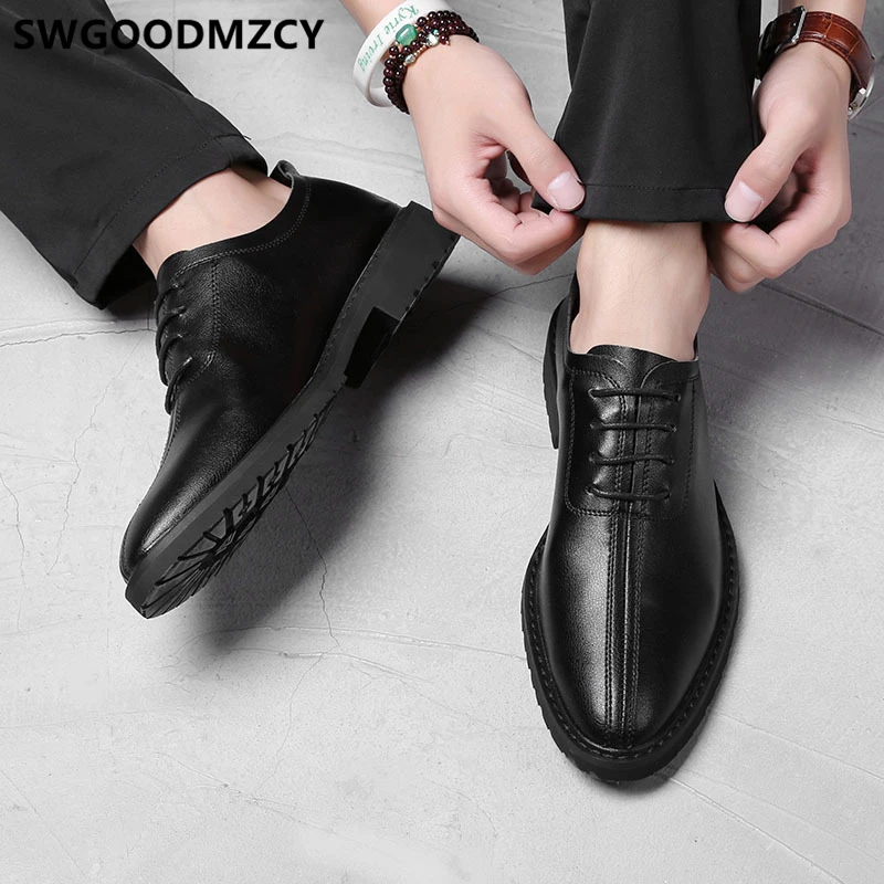 Office Shoes Men Formal Coiffeur Suit Shoes Men Classic Italian Brand Elegant Shoes For Men Wedding Dress Luxury Designer Buty
Office Shoes Men Formal Coiffeur Suit Shoes Men Classic Italian Brand Elegant Shoes For Men Wedding Dress Luxury Designer Buty