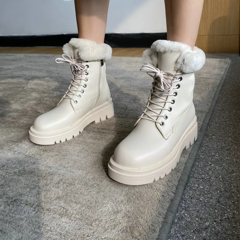 Big Size 43 Winter Snow Boots Women Thick Bottom Casual Shoes Top Quality Lace Up Fashion Warm Ankle Boots Women Black Beige
Big Size 43 Winter Snow Boots Women Thick Bottom Casual Shoes Top Quality Lace Up Fashion Warm Ankle Boots Women Black Beige