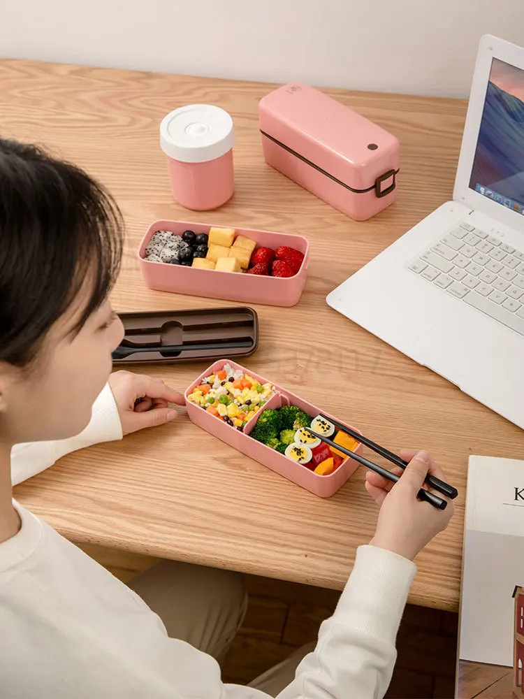Double-layer lunch box for office workers Japanese-style fat-reducing fitness split picnic box microwave heating
Double-layer lunch box for office workers Japanese-style fat-reducing fitness split picnic box microwave heating