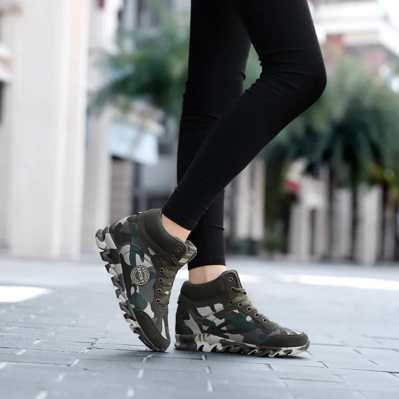 2021 New winter lace-up stealth camouflage canvas sneakers women's shoes casual high-top shoes walking hiking shoes
2021 New winter lace-up stealth camouflage canvas sneakers women's shoes casual high-top shoes walking hiking shoes