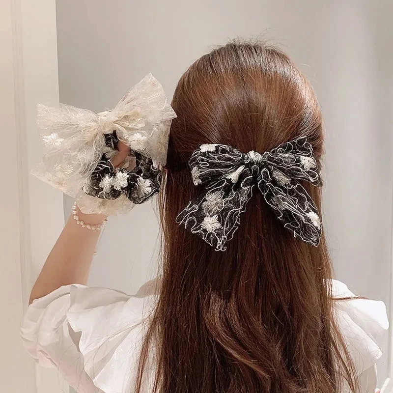 Elegant Hot Selling Curly Hair Accessories Butterfly Clip Hair Claws Clip Crab Ponytail Clip For Girl
Elegant Hot Selling Curly Hair Accessories Butterfly Clip Hair Claws Clip Crab Ponytail Clip For Girl