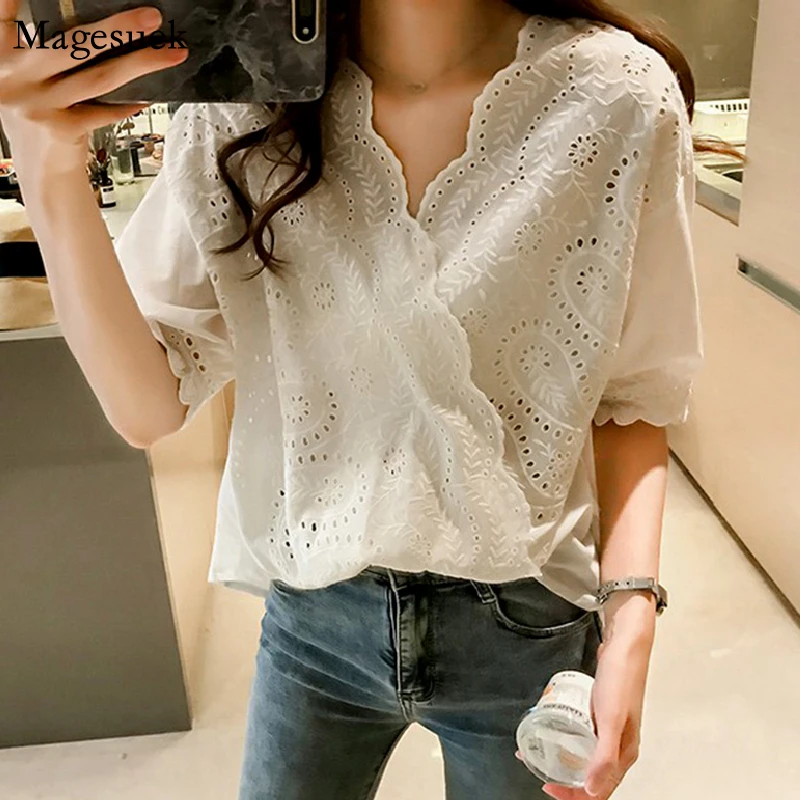 Korean Crochet Hollow Out Lace Woman Shirt Short Sleeve V-neck Summer Tops Ladies Loose White Women Blouses Plus Size 4XL 14090
Korean Crochet Hollow Out Lace Woman Shirt Short Sleeve V-neck Summer Tops Ladies Loose White Women Blouses Plus Size 4XL 14090