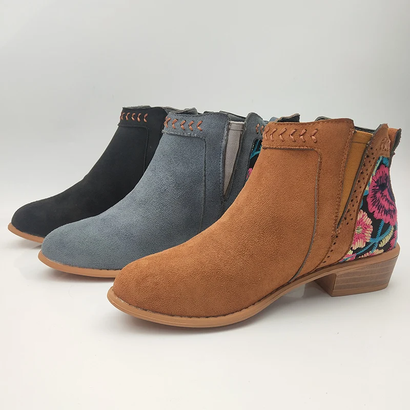 2019 New Embroidery Ankle Boots For Women Autumn Boots Women Chelsea Boots Winter Women Boots Female Winter Booties Plus Size 43
2019 New Embroidery Ankle Boots For Women Autumn Boots Women Chelsea Boots Winter Women Boots Female Winter Booties Plus Size 43