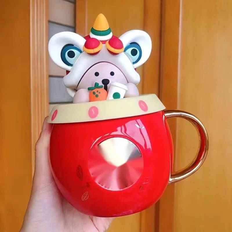 Фарфоровая кружка "год быка", танец с Львом, медведь, красная кружка с крышкой, кофейная чашка, питьевая фотография D576
Фарфоровая кружка "год быка", танец с Львом, медведь, красная кружка с крышкой, кофейная чашка, питьевая фотография D576