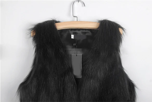 2020 colete de pele feminina Women fox Faux Fur Vest Winter Long Vest Sleeveless Luxury Fur Coat Plus Size Slim XXXL Coat L632
2020 colete de pele feminina Women fox Faux Fur Vest Winter Long Vest Sleeveless Luxury Fur Coat Plus Size Slim XXXL Coat L632