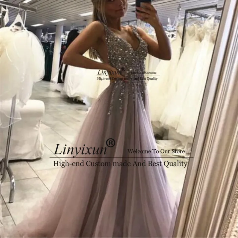 Hot Selling Sliver Crystals Tulle Evening Dress 2019 Backless High Split Charming Summer Prom Gowns Custom Made Party Dresses
Hot Selling Sliver Crystals Tulle Evening Dress 2019 Backless High Split Charming Summer Prom Gowns Custom Made Party Dresses