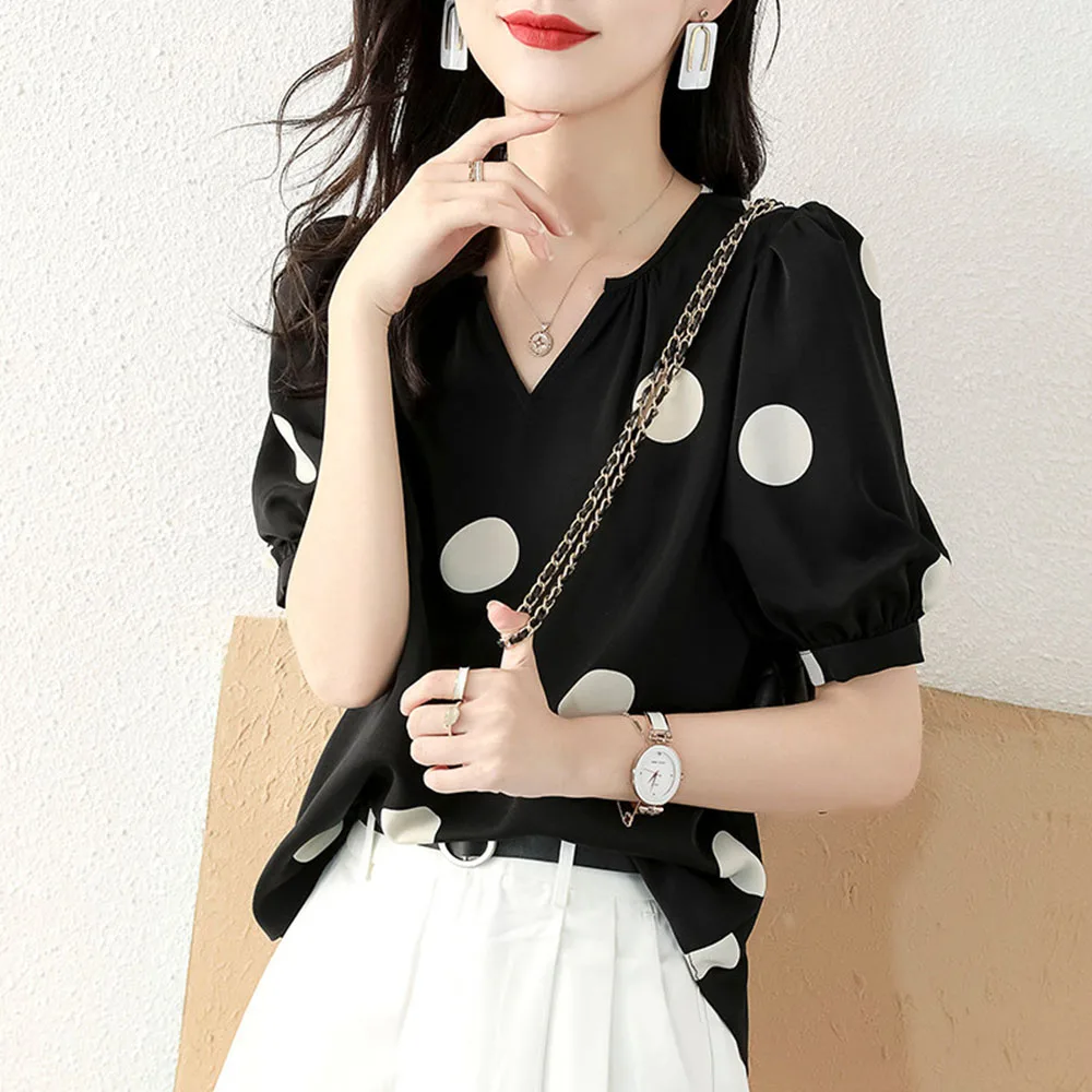 Blouse Dot Pattern Wearing Thin Two-color Design Feeling Elegant Blouse V Neck Ladies Fashion Short Sleeve Simple Shirt 2021 New
Blouse Dot Pattern Wearing Thin Two-color Design Feeling Elegant Blouse V Neck Ladies Fashion Short Sleeve Simple Shirt 2021 New