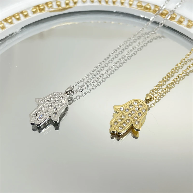 Ladies/Men Jewelry Golden Stainless Steel Necklace Pendant Icy Fashion Hip Hop Pendant Necklace Accessories Jewelry Gift
Ladies/Men Jewelry Golden Stainless Steel Necklace Pendant Icy Fashion Hip Hop Pendant Necklace Accessories Jewelry Gift