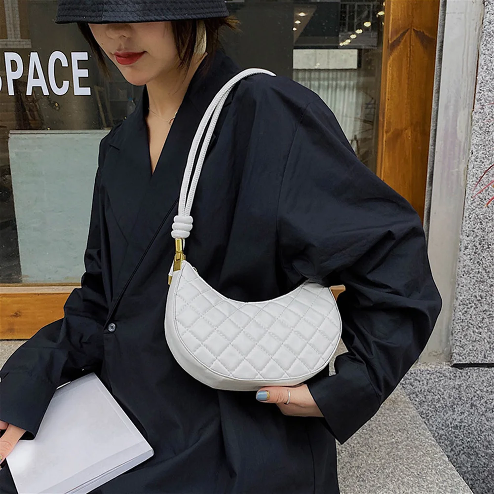 Popular Simple Female Daily Bag Fashion Lattice Pattern PU Hobos Bags Women Solid Crescent Shoulder Handbags
Popular Simple Female Daily Bag Fashion Lattice Pattern PU Hobos Bags Women Solid Crescent Shoulder Handbags