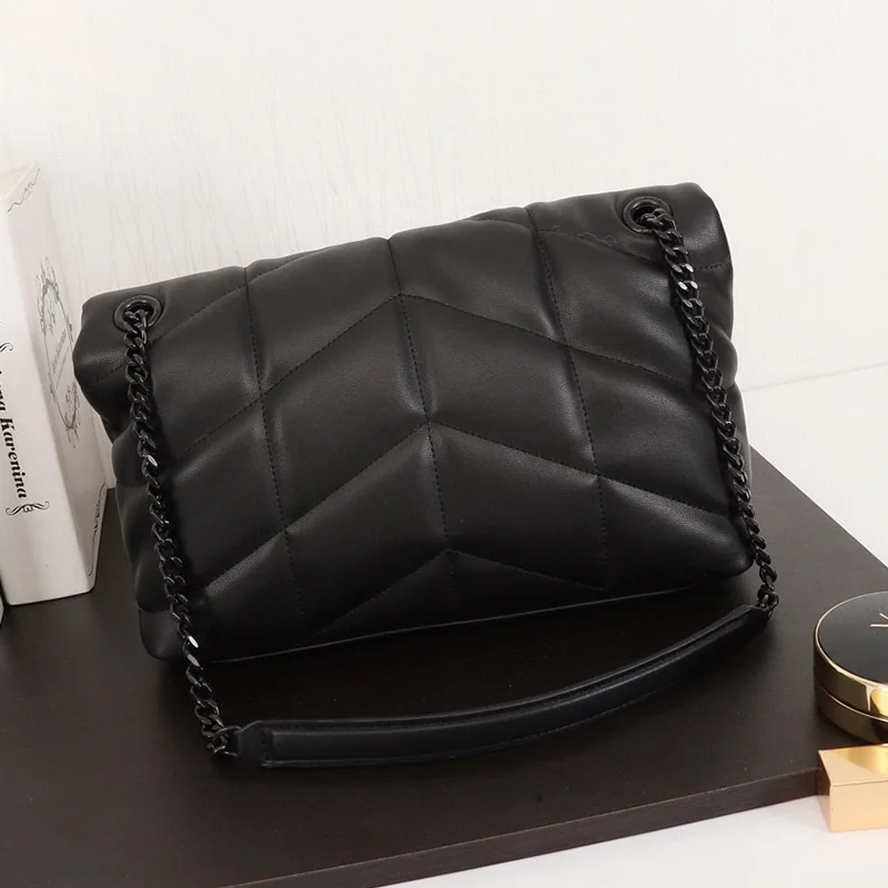 2021 new original quality real leather luxury handbag women famous brands High Quality New style fashionable single shoulder bag
2021 new original quality real leather luxury handbag women famous brands High Quality New style fashionable single shoulder bag