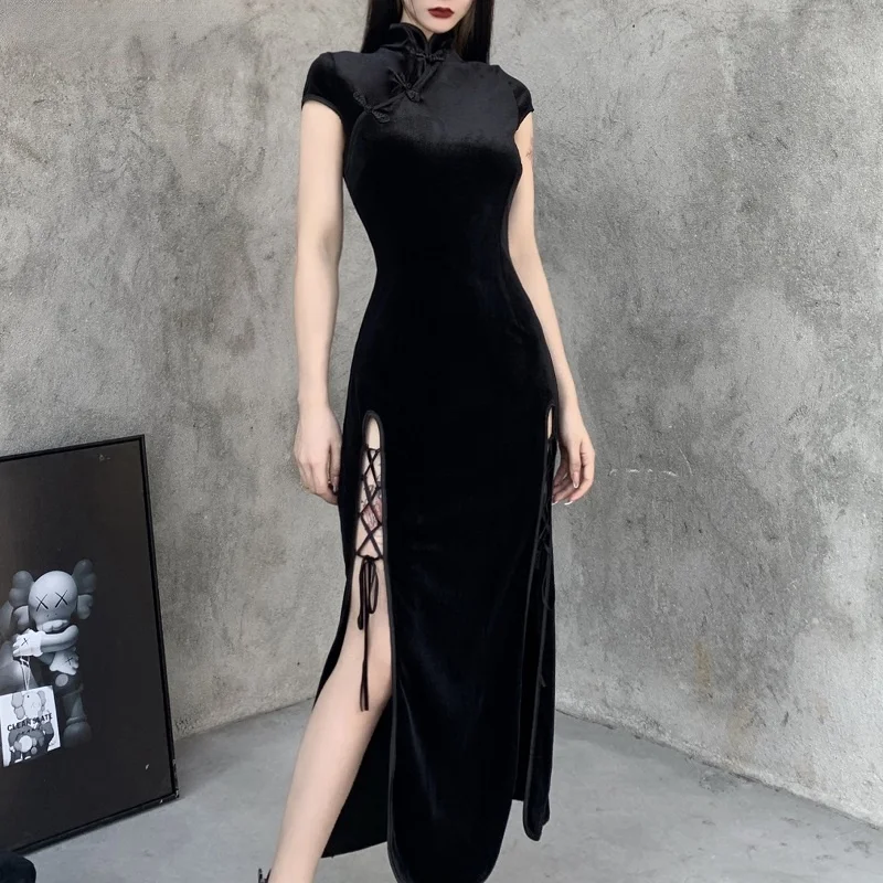 Goth Dark Romantic Gothic Velvet Aesthetic Dresses Vintage Women Black Bandage SlitHem Bodycon Dress Sexy Evening Wear Cheongsam 
Goth Dark Romantic Gothic Velvet Aesthetic Dresses Vintage Women Black Bandage SlitHem Bodycon Dress Sexy Evening Wear Cheongsam