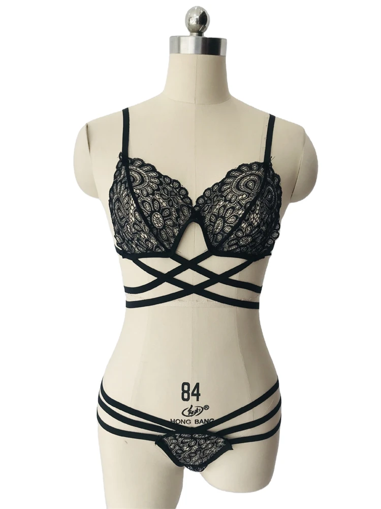 Women's Hot Lace Hollow Cross Sling Pajamas Underwear Perspective Temptation Design Sense Of Three-Point Sexy Lingerie Suit
Women's Hot Lace Hollow Cross Sling Pajamas Underwear Perspective Temptation Design Sense Of Three-Point Sexy Lingerie Suit