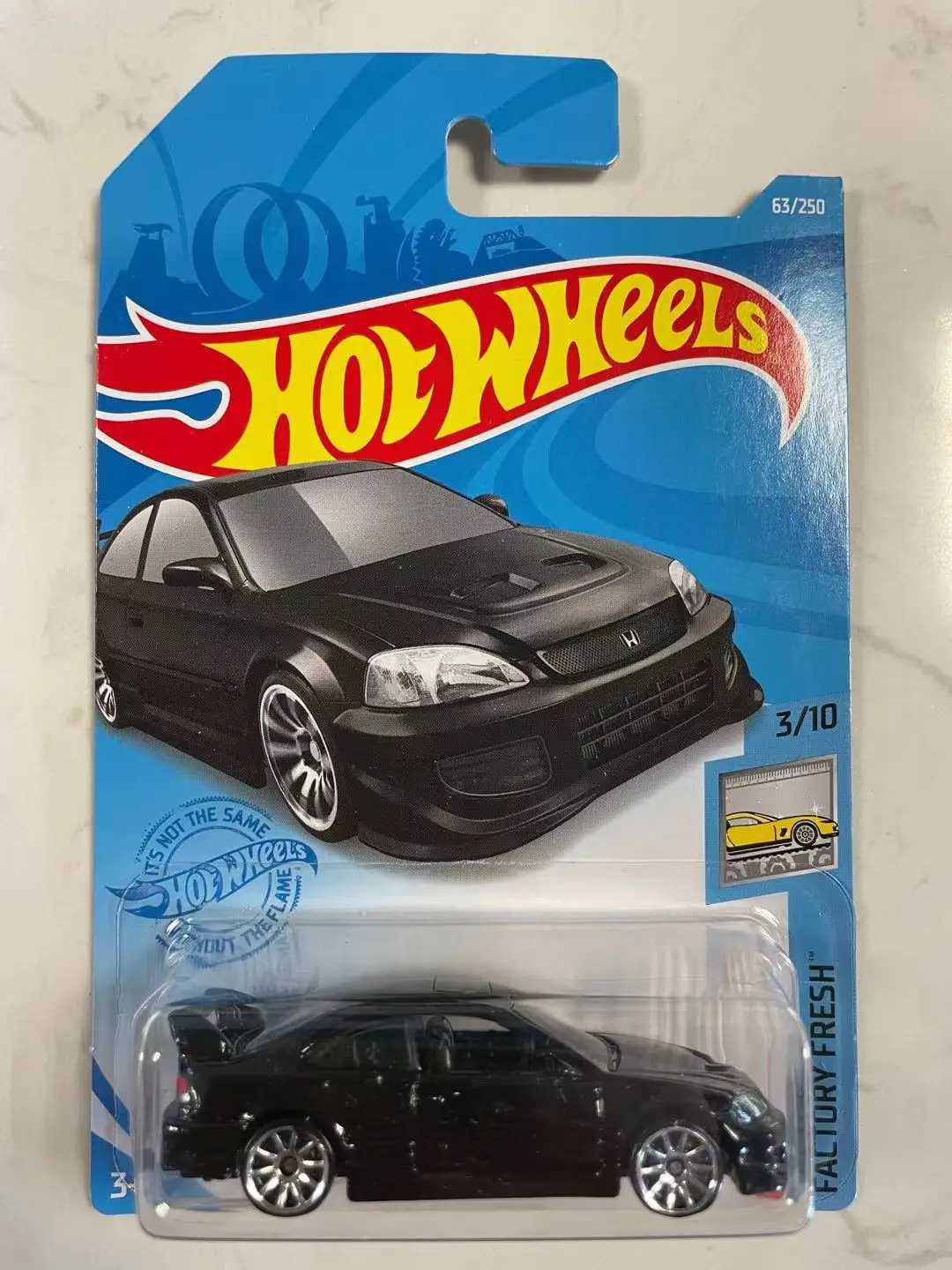 Mattel Hotwheels 2021 J 63 HONDA CIVIC SI Toy 1:64 Alloy Model Car Model Vehicle with Case Gifts For Kids Boys and Girls
Mattel Hotwheels 2021 J 63 HONDA CIVIC SI Toy 1:64 Alloy Model Car Model Vehicle with Case Gifts For Kids Boys and Girls