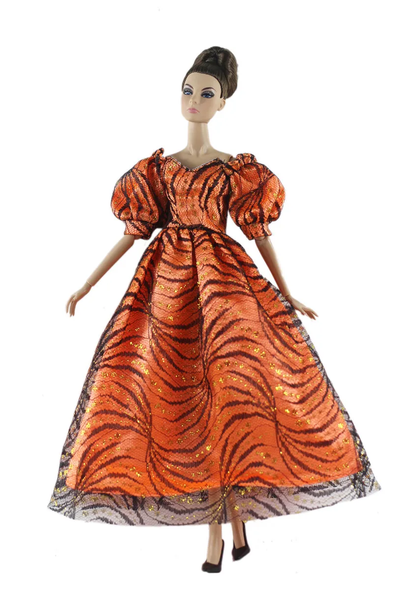 New Vintage Long Dress Outfit Suit Sets for Barbie BJD FR SD Doll Clothes Role Play Accessories Toys for Girl
New Vintage Long Dress Outfit Suit Sets for Barbie BJD FR SD Doll Clothes Role Play Accessories Toys for Girl