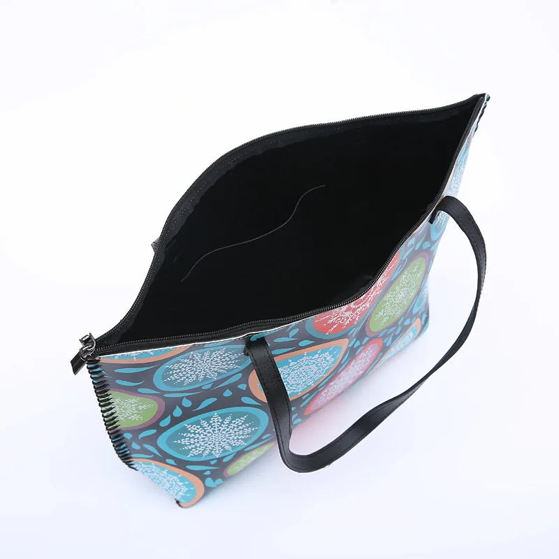Ladies retro ethnic style one-shoulder shopping bag horizontal mommy bag handmade shopping bag storage type fashion bag women
Ladies retro ethnic style one-shoulder shopping bag horizontal mommy bag handmade shopping bag storage type fashion bag women