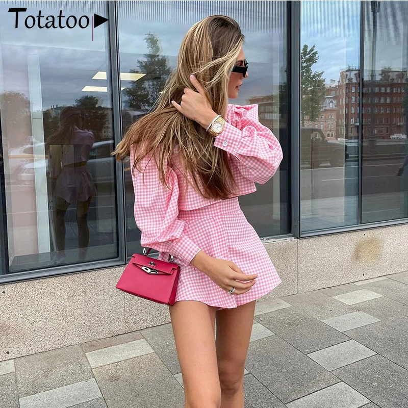 Totatoop Plaid Blue Casual Two Piece Set For Women 2021 Autumn Latern Long Sleeve And Wide Leg Shorts Loose Outfit Matching Set
Totatoop Plaid Blue Casual Two Piece Set For Women 2021 Autumn Latern Long Sleeve And Wide Leg Shorts Loose Outfit Matching Set