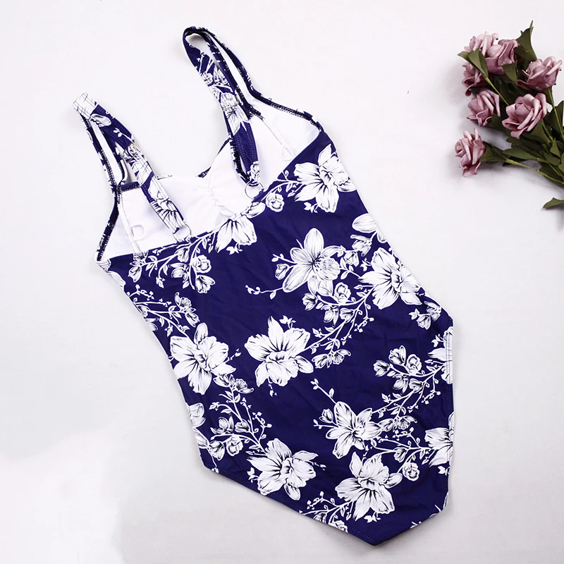 One piece Plus Size Swimsuit women's slim swimsuit sexy classic swimsuit summer beach swimsuit
One piece Plus Size Swimsuit women's slim swimsuit sexy classic swimsuit summer beach swimsuit