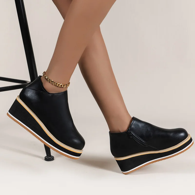 Wedges Platform Boots Women 2021 New Round Toe ZIP Roman Women's Boots Winter ANKLE Boots Quality Leather Botas Mujer PU Flats
Wedges Platform Boots Women 2021 New Round Toe ZIP Roman Women's Boots Winter ANKLE Boots Quality Leather Botas Mujer PU Flats