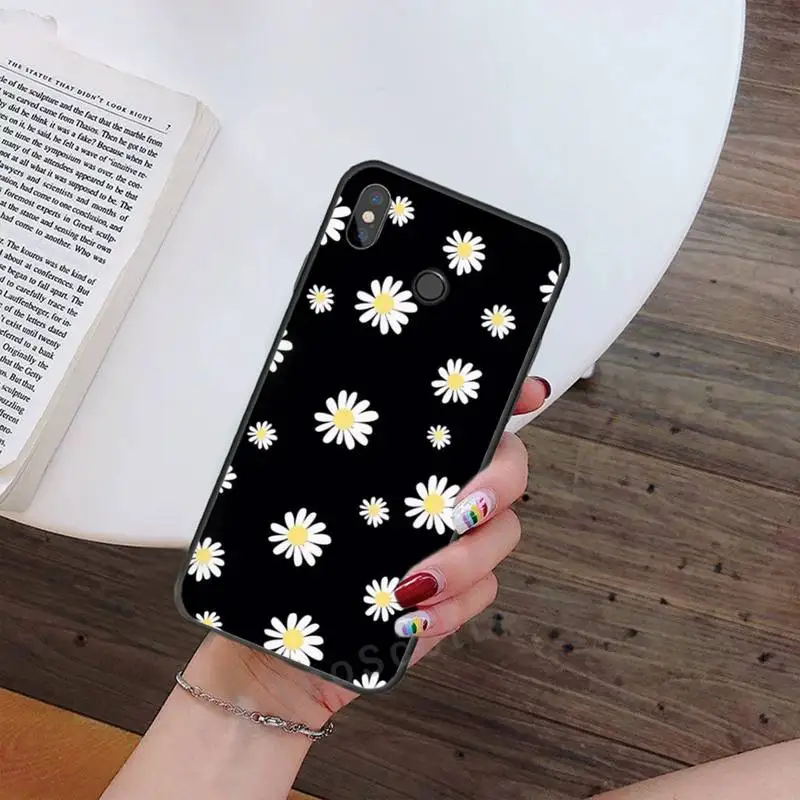 Flower daisy letter pattern Phone Case For Xiaomi Redmi note 7 8 9 t max3 s 10 pro lite Luxury brand shell funda coque
Flower daisy letter pattern Phone Case For Xiaomi Redmi note 7 8 9 t max3 s 10 pro lite Luxury brand shell funda coque