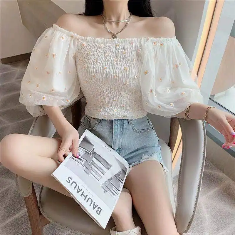 2021 Summer Puff Sleeve Elegant Crop Top Female Chiffon Floral Blouse and Tops Womne Shirt Beach Blouse for Females Korean Chic
2021 Summer Puff Sleeve Elegant Crop Top Female Chiffon Floral Blouse and Tops Womne Shirt Beach Blouse for Females Korean Chic