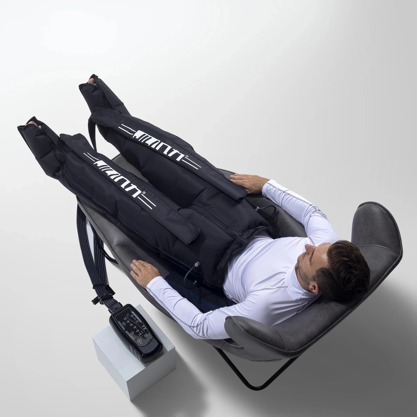 Syeosye 6 Cavity Air Compression Massager Leg Foot Circulation Pressotherapy Air Promote Blood Relaxation Pain Relief
Syeosye 6 Cavity Air Compression Massager Leg Foot Circulation Pressotherapy Air Promote Blood Relaxation Pain Relief