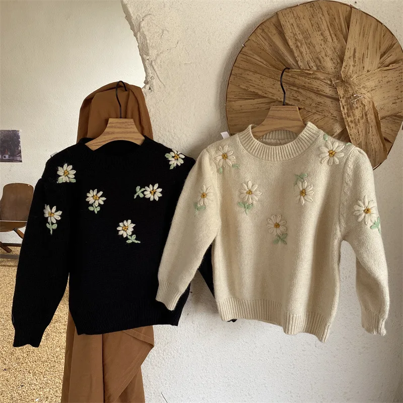 Korean Girl Small Fresh Flowers Loose Pullover Sweater Children Autumn Winter Daisy Knit Top
Korean Girl Small Fresh Flowers Loose Pullover Sweater Children Autumn Winter Daisy Knit Top