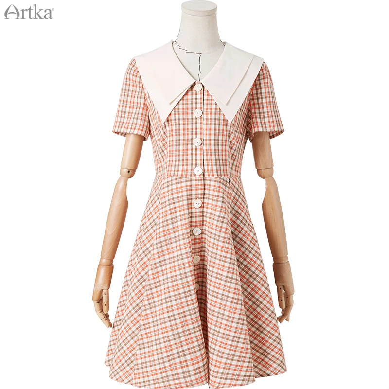 ARTKA 2020 Summer New Women Dress Elegant French Plaid Turn-down Collar Dresses Single-breasted Short Sleeve Dress LA25600X
ARTKA 2020 Summer New Women Dress Elegant French Plaid Turn-down Collar Dresses Single-breasted Short Sleeve Dress LA25600X