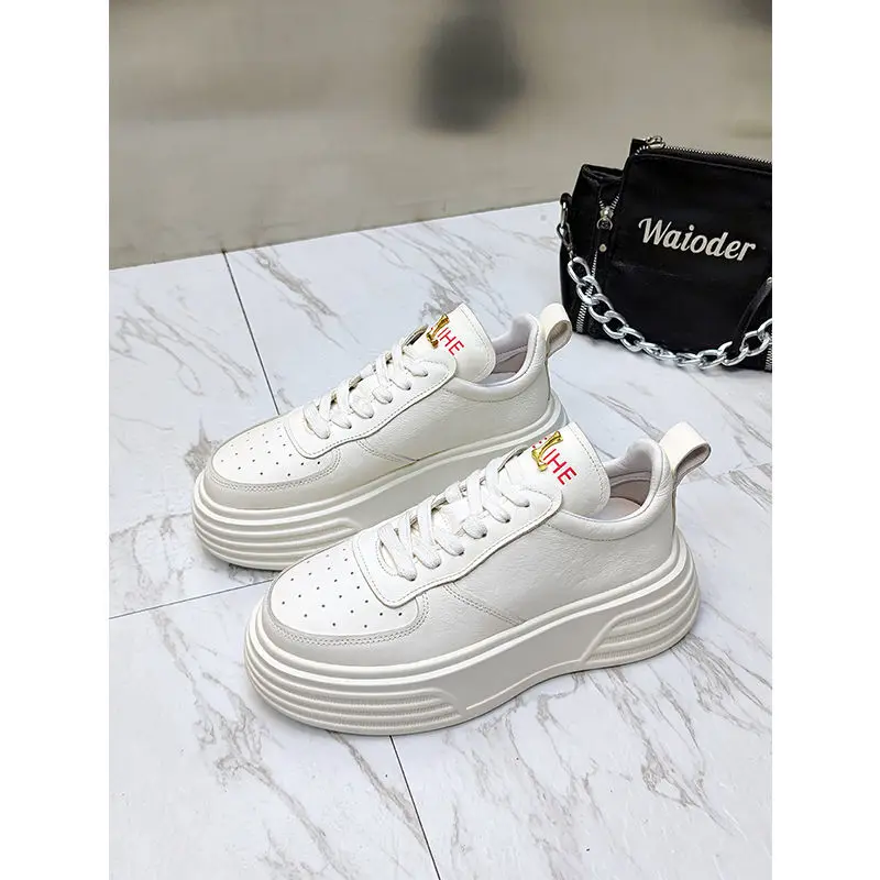 2021new European Station Heightened Easy Wear Shoes Fall New Muffin Platform All-Matching Fashion Casual Pumps Women's Shoes
2021new European Station Heightened Easy Wear Shoes Fall New Muffin Platform All-Matching Fashion Casual Pumps Women's Shoes