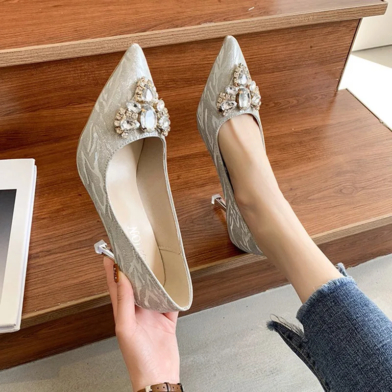 2021 Casual Heels Women's Shoes with Spikes Branded Pumps Lace-Up Sexy Sandals Footwear Shallow Mouth Latest Comfortable Pointed
2021 Casual Heels Women's Shoes with Spikes Branded Pumps Lace-Up Sexy Sandals Footwear Shallow Mouth Latest Comfortable Pointed
