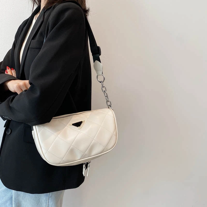 Fashion Style Solid Color PU Leather Shoulder Underarm Bag For Women 2021 Summer Messenger Bag and Purses Female Travel Totes
Fashion Style Solid Color PU Leather Shoulder Underarm Bag For Women 2021 Summer Messenger Bag and Purses Female Travel Totes