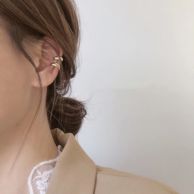 New Vintage Simple U-shaped Ear Cuff Non Pierced Clip Earring Trendy Punk Antique Color Small Flower Carved Hollow
New Vintage Simple U-shaped Ear Cuff Non Pierced Clip Earring Trendy Punk Antique Color Small Flower Carved Hollow