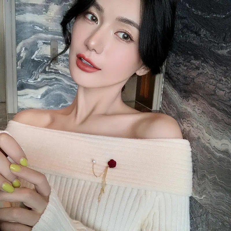 2020 Talan Retro Imitation Pearl and Little Rose Brooch Tassel Design Pin Fashion Dress Coat for Women Accessories
2020 Talan Retro Imitation Pearl and Little Rose Brooch Tassel Design Pin Fashion Dress Coat for Women Accessories