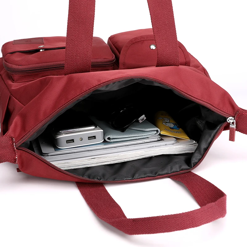 Fashion Nylon Cloth Women Messenger Bags Casual Large Capacity Ladies Handbag Female Crossbody Shoulder Bags For Girl
Fashion Nylon Cloth Women Messenger Bags Casual Large Capacity Ladies Handbag Female Crossbody Shoulder Bags For Girl