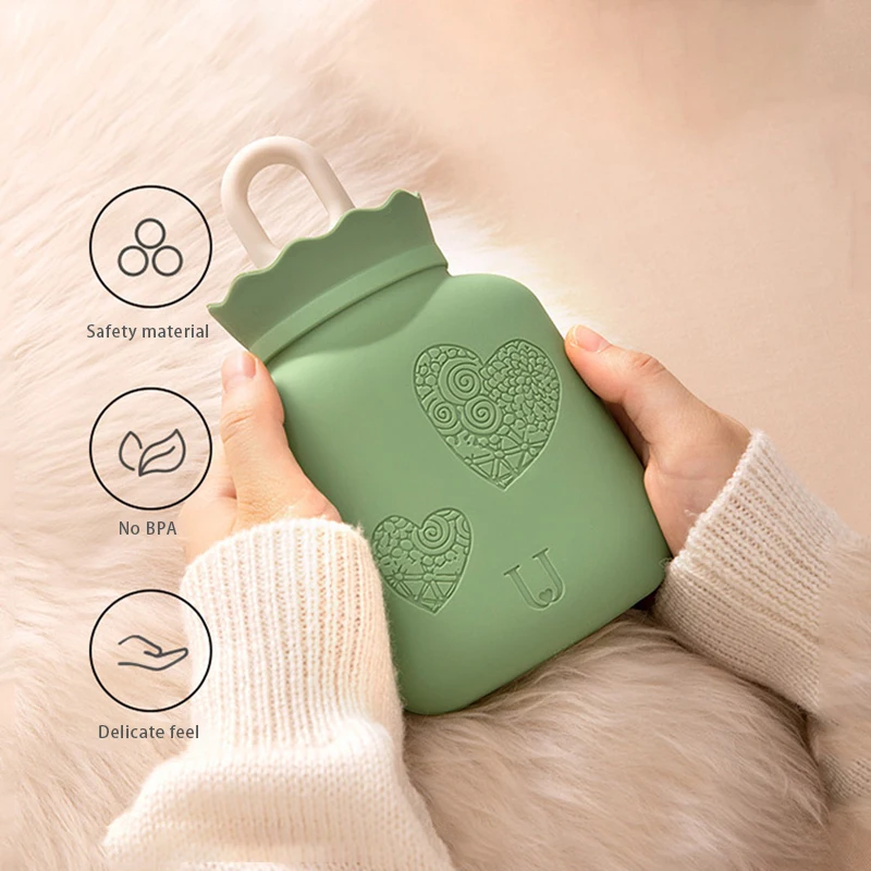 Портативная силиконовая сумка для горячей воды, нагревательная бутылка для рук, резиновая многоцветная сумка для горячей воды без бисфенол...
Портативная силиконовая сумка для горячей воды, нагревательная бутылка для рук, резиновая многоцветная сумка для горячей воды без бисфенол...