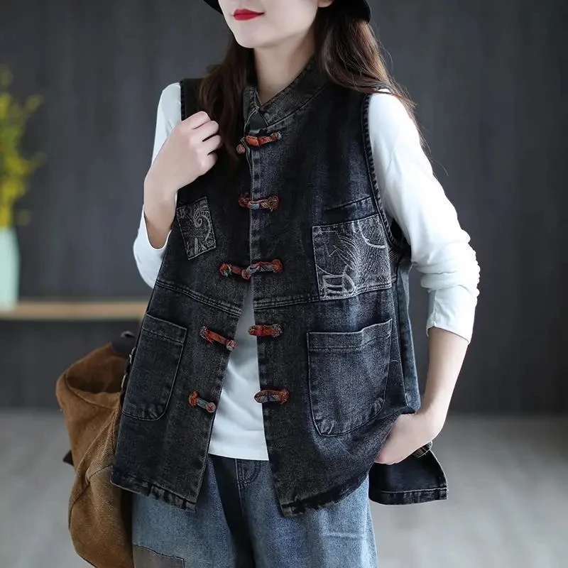 Cowboy Vest Female 2021 Spring Summer Art Retro Large Size Ethnic Style Disc Buckle Outer Wear Vest And Casual Waistcoat
Cowboy Vest Female 2021 Spring Summer Art Retro Large Size Ethnic Style Disc Buckle Outer Wear Vest And Casual Waistcoat