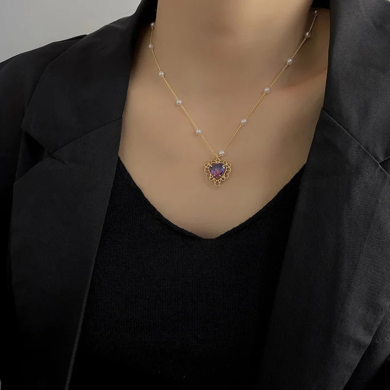 Retro Luxury Sparkly Purple Crystal Butterfly Choker Necklace for Women Gold Color Alloy Pendant Necklaces Vintage Party Jewelry
Retro Luxury Sparkly Purple Crystal Butterfly Choker Necklace for Women Gold Color Alloy Pendant Necklaces Vintage Party Jewelry