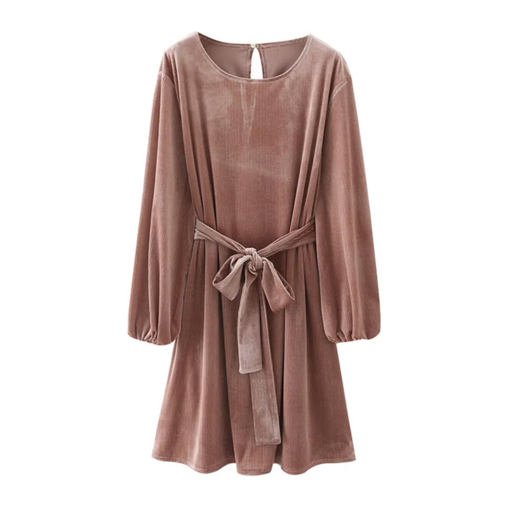 Женское бархатное платье DiYiG, элегантное кружевное приталенное платье во французском ретро стиле с длинным рукавом, на раннюю осень, 2021 
Женское бархатное платье DiYiG, элегантное кружевное приталенное платье во французском ретро стиле с длинным рукавом, на раннюю осень, 2021