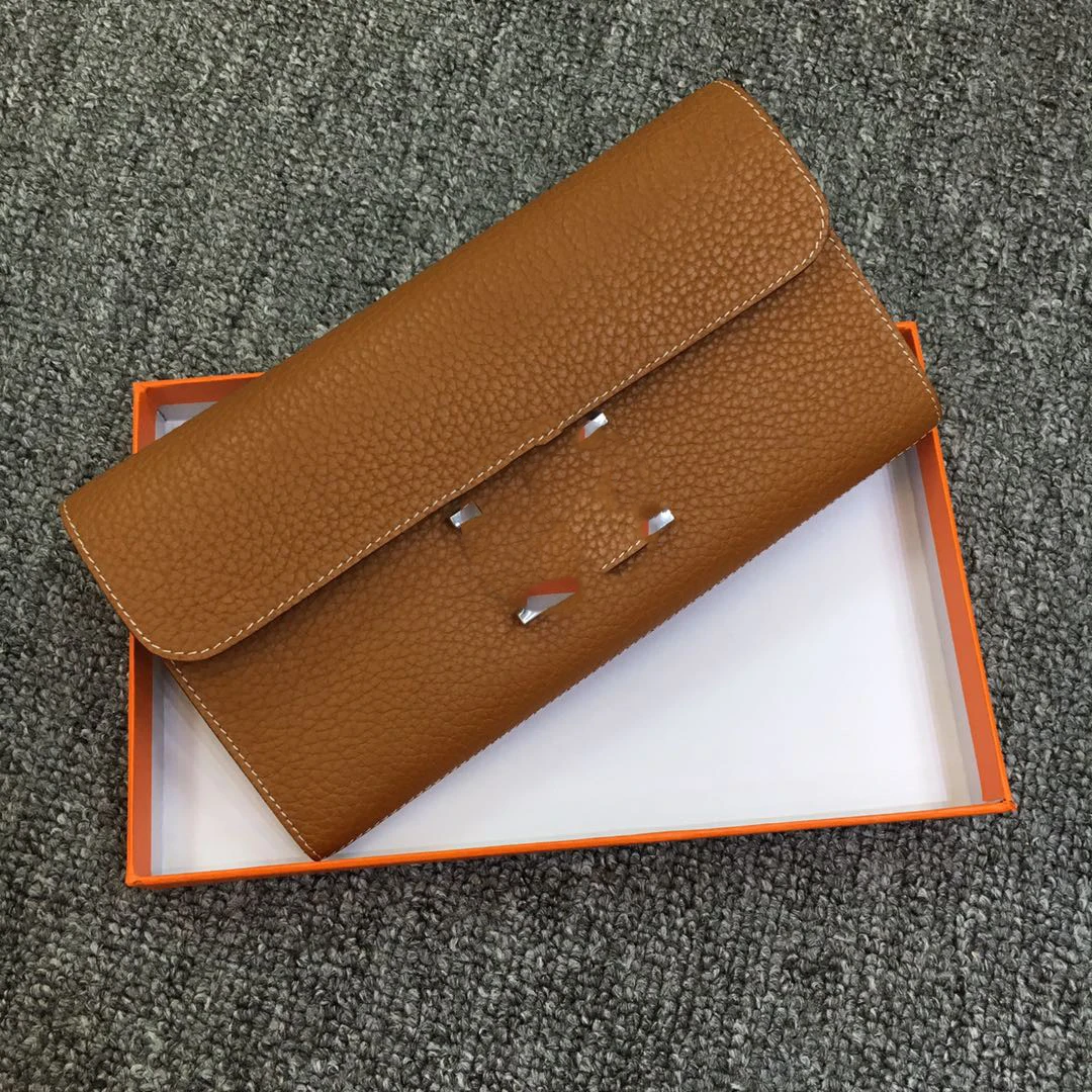 Very Good Leather Long Wallet Ladies H Buckle Flight Attendant Clutch Bag Multi-Card Position Atmospheric Fashion Soft High-End
Very Good Leather Long Wallet Ladies H Buckle Flight Attendant Clutch Bag Multi-Card Position Atmospheric Fashion Soft High-End