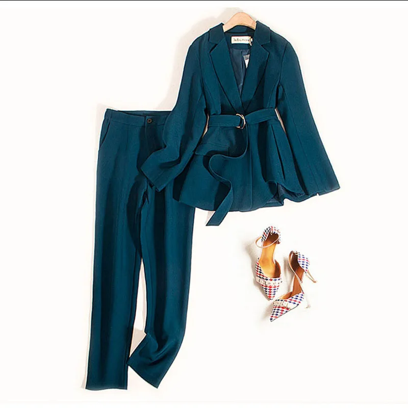 Professional suit 2021 early autumn goddess Fan Xiao suit jacket two-piece age reduction trousers
Professional suit 2021 early autumn goddess Fan Xiao suit jacket two-piece age reduction trousers
