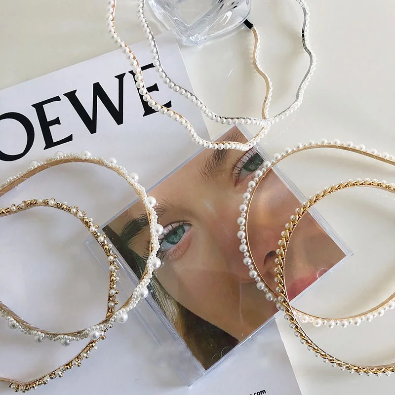 2021 New Fashion Summer Hairband Women Beaded Pearls Headband Fresh Exquisite Headwear Girls Party Casual Hair Accessories 
2021 New Fashion Summer Hairband Women Beaded Pearls Headband Fresh Exquisite Headwear Girls Party Casual Hair Accessories
