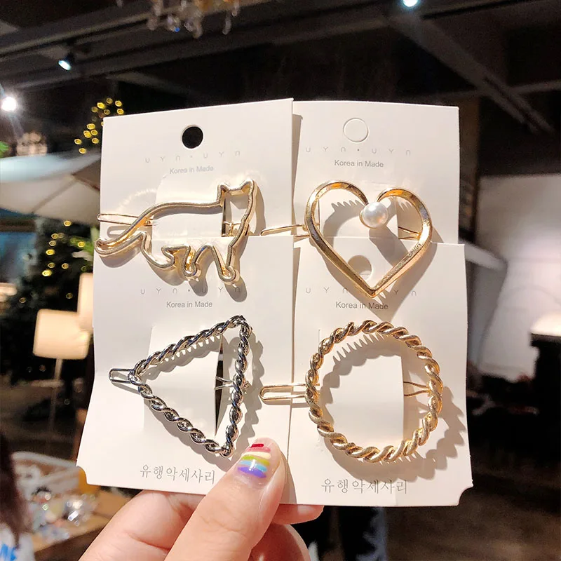 2021 New Women Vintage Elegant Heart Star Geometric Alloy Hairpins Sweet Headband Hair Clips Barrettes Fashion Hair Accessories
2021 New Women Vintage Elegant Heart Star Geometric Alloy Hairpins Sweet Headband Hair Clips Barrettes Fashion Hair Accessories