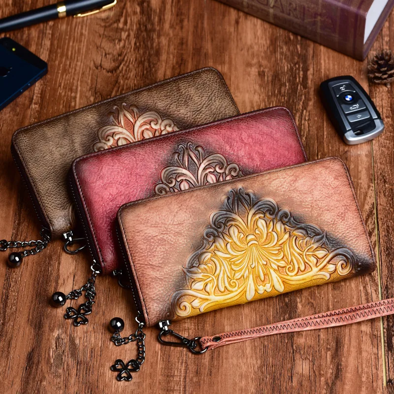 Ladies Wallet Large-capacity Multi-Card Position First Layer Cowhide Zipper Card Holder Long Retro Casual Leather Clutch 
Ladies Wallet Large-capacity Multi-Card Position First Layer Cowhide Zipper Card Holder Long Retro Casual Leather Clutch