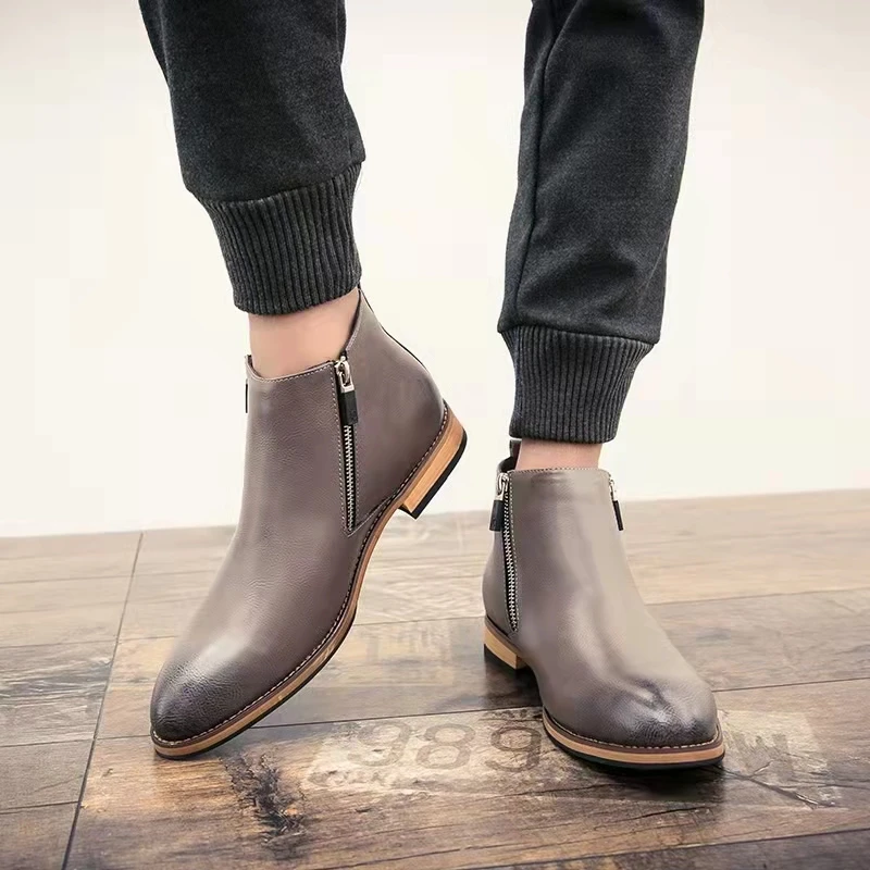 Men's Short Boots Spring And Autumn New Low Top Fashion, Light And Comfortable Trend, Medium Tube Large Leather Boots
Men's Short Boots Spring And Autumn New Low Top Fashion, Light And Comfortable Trend, Medium Tube Large Leather Boots