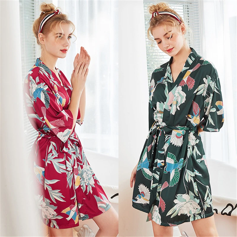 халатик Fashion Printing Ladies Pajamas New Arrival Spring Summer Sleeve Plus Size Pajamas Bathrobes Homewear Loose night robe
халатик Fashion Printing Ladies Pajamas New Arrival Spring Summer Sleeve Plus Size Pajamas Bathrobes Homewear Loose night robe