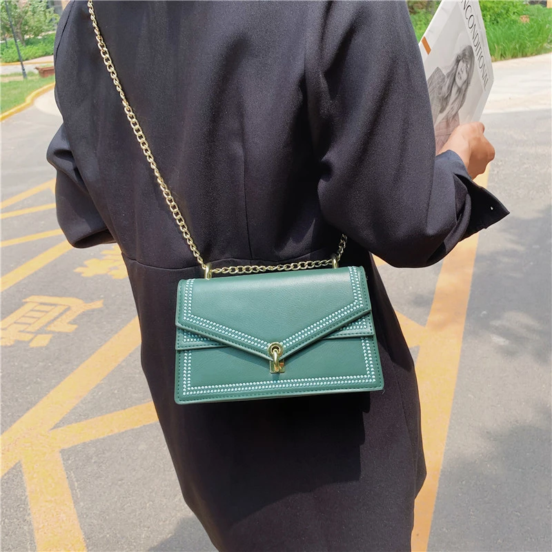 Luxury Deisgner Small Square Bag PU Leather Crossbody Bags for Women 2021 Fashion Brand Chain Rivet Shoulder Messenger Bag Purse
Luxury Deisgner Small Square Bag PU Leather Crossbody Bags for Women 2021 Fashion Brand Chain Rivet Shoulder Messenger Bag Purse