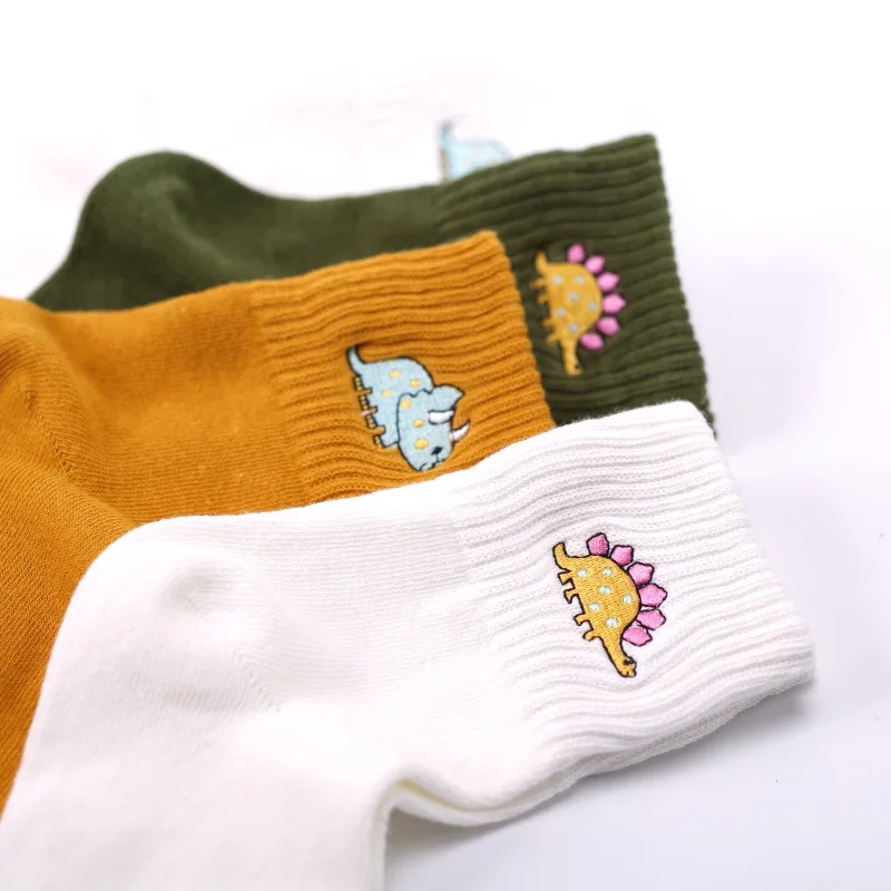 Women socks Embroidery Cotton Dinosaur Cute Lovely Cartoon Animal Vintage Short Socks Novelty Crazy Funny happy Cozy Sock Funky
Women socks Embroidery Cotton Dinosaur Cute Lovely Cartoon Animal Vintage Short Socks Novelty Crazy Funny happy Cozy Sock Funky