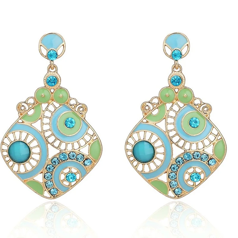 Fashion Bohemian Style New Women's Earrings Geometric Square Oil Drop Earrings Hand-painted Hollow Exaggerated Diamond Jewelry
Fashion Bohemian Style New Women's Earrings Geometric Square Oil Drop Earrings Hand-painted Hollow Exaggerated Diamond Jewelry